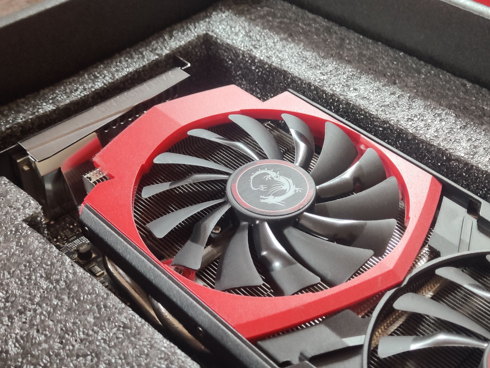 Placa Gráfica MSI GTX 970 Gaming 4GB (OC TWIN FROZR V)