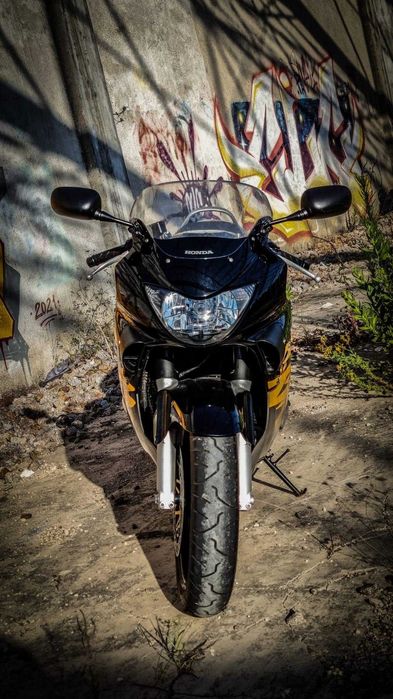 Honda CBR600 F4 (1999)