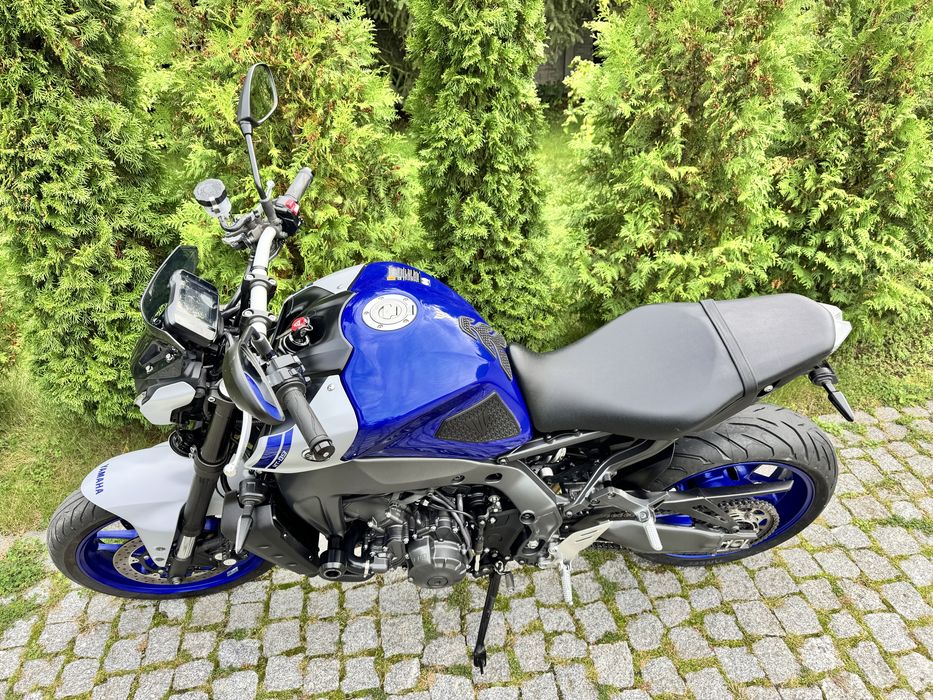 YAMAHA MT-09 MT09 full akrapovic  niski przebieg 3x kluczyk ksiazka