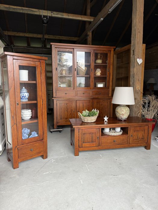 Zestaw mebli do salonu drewniane witryna, kredens, komoda rtv