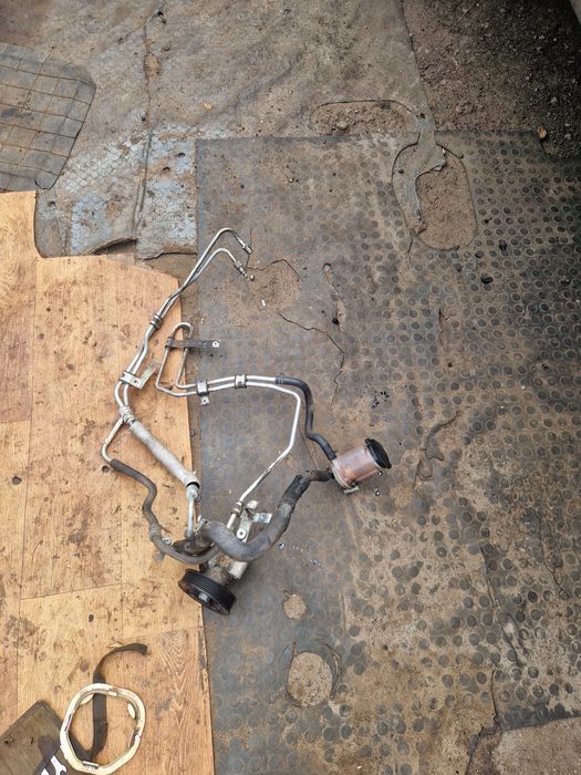 Четверть Geely Emgrand Хетчбек Джили Емгранд