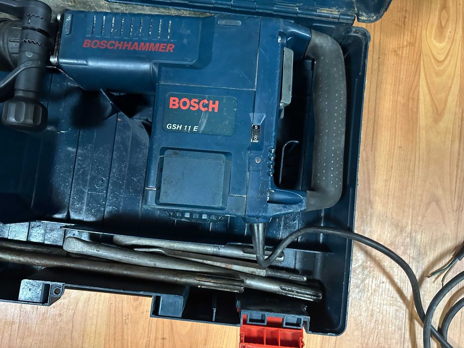 Młot Wyburzeniowy Bosch GSH 11E Zestaw Dłuta