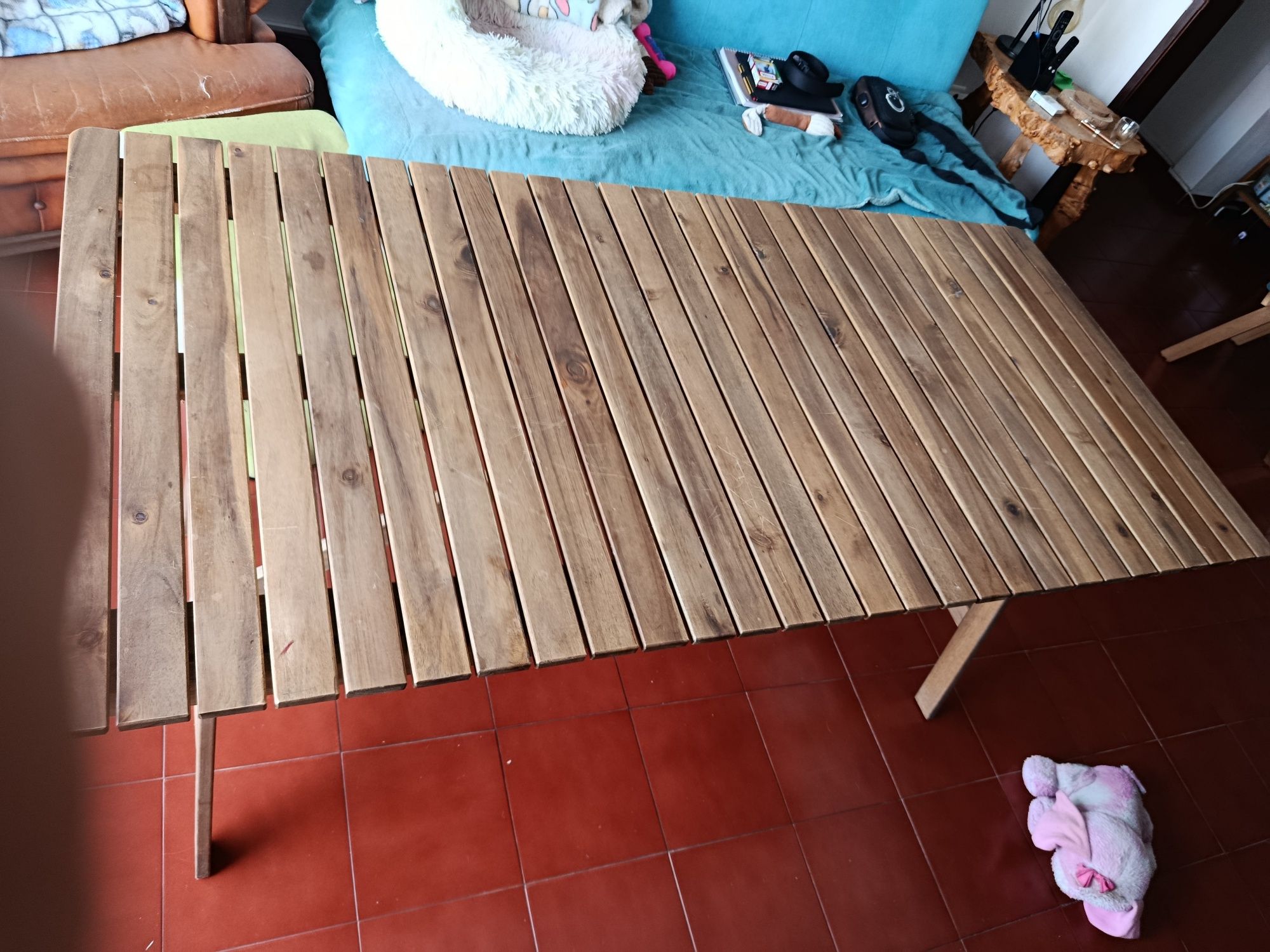 Mesa madeira IKEA, 1,63x0,63 cm, Altura, 0,72 cm, 4 cadeiras incluídas