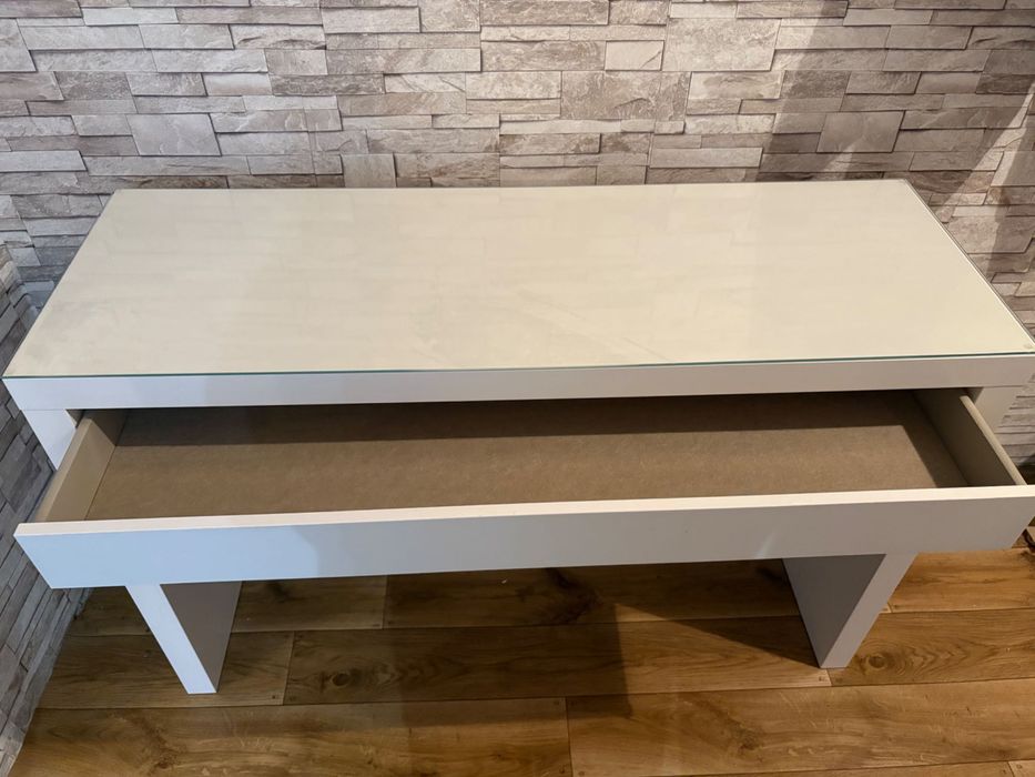 Biała toaletka IKEA