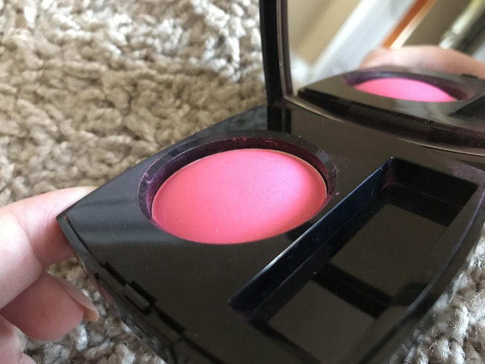 Chanel róż do policzków Joues Contraste 360 Hyperfresh puder