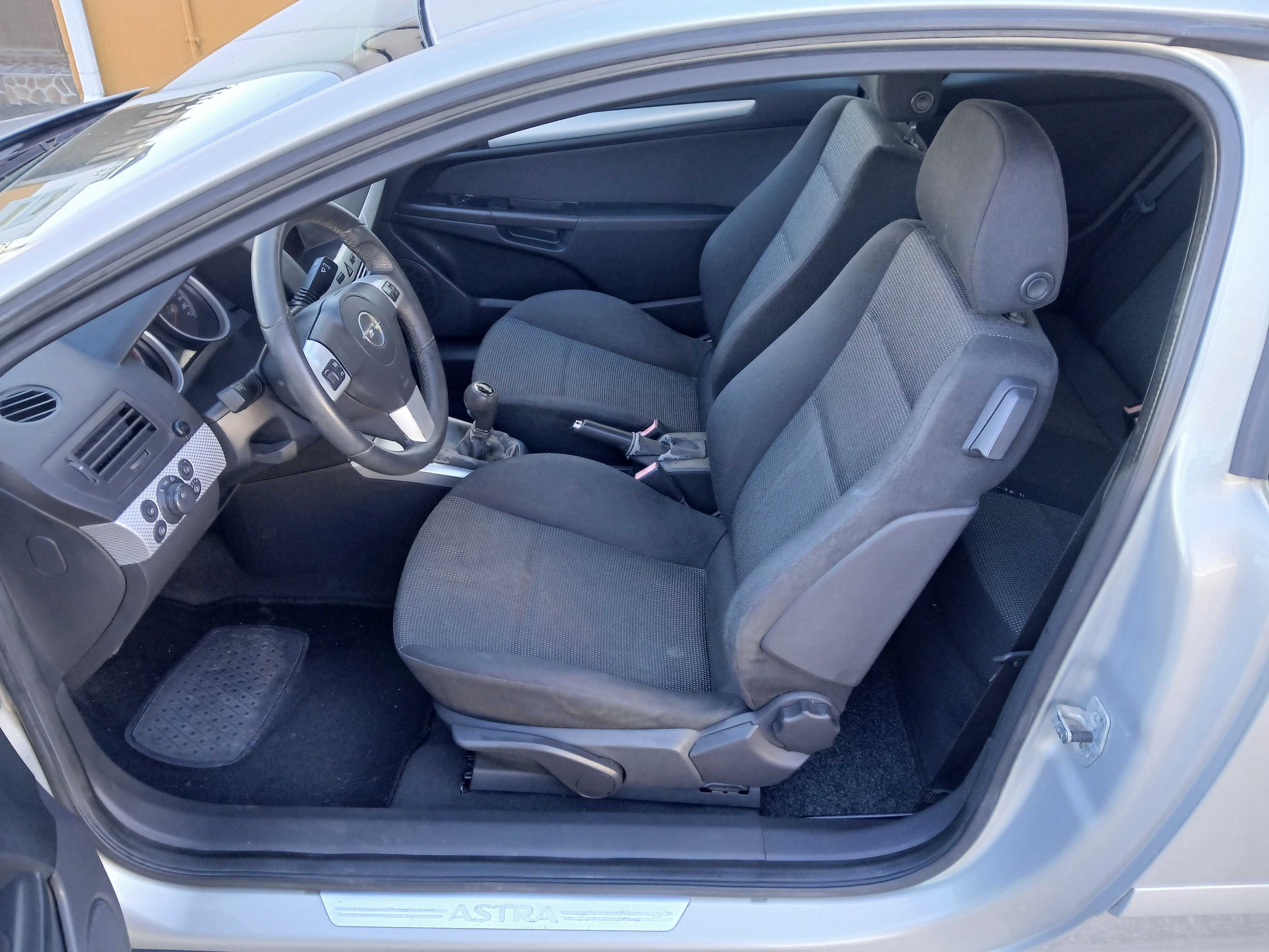 Opel Astra Gtc 5 lugares
