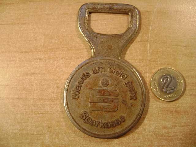 Starocie z PRL Birofilistyka Otwieracz do kapsli niemiecki do kolekcji