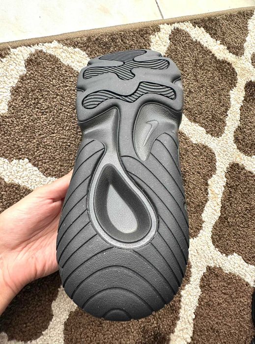 Ténis modelo Nike Tech Hera tamanho 41 castanhos homem sapatilhas