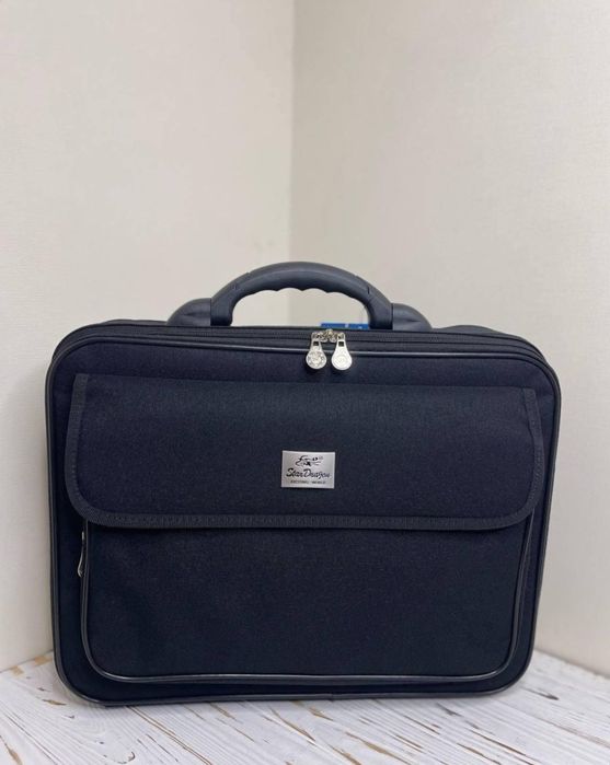 Кейс портфель сумка для ноутбука документів