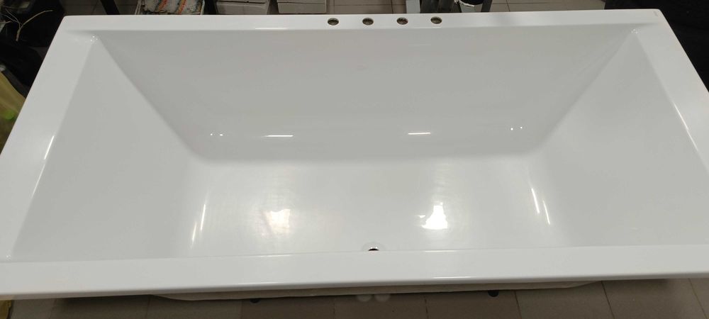 Sprzedam wanne łazienkowa