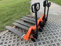 Paleciak ręczny wózek paletowy Toyota BT Zakrem 115cm