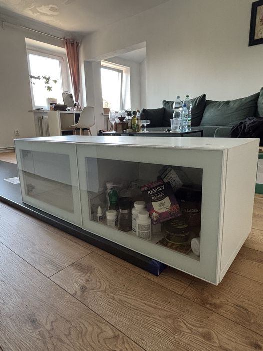 Szafka wisząca - Ikea besta