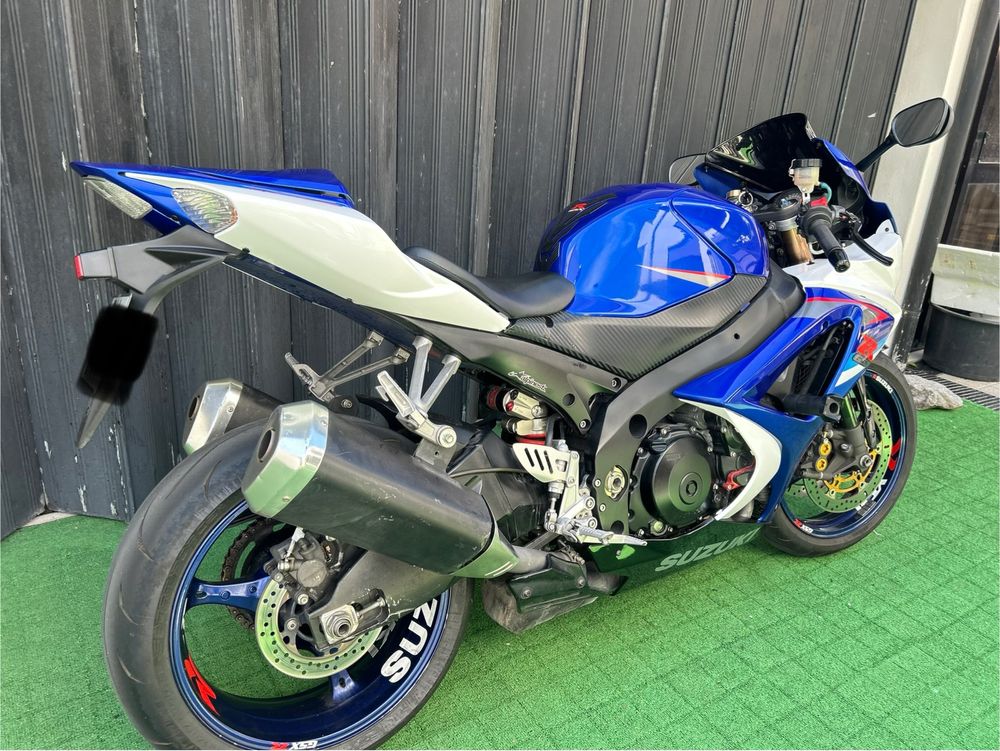 Suzuki gsxr 1000 k7 desde 130€/mes/ entrega nacional