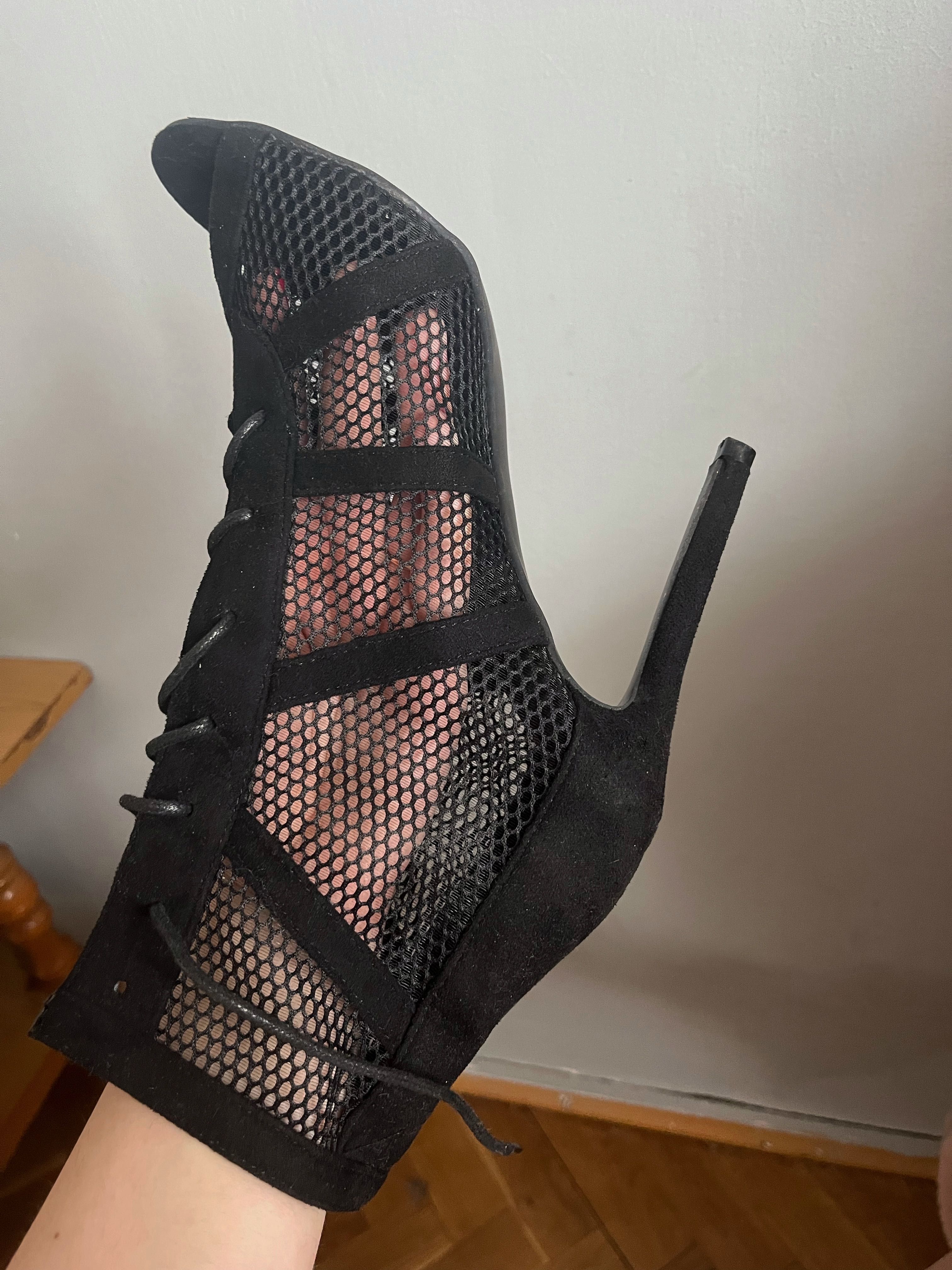 Туфлі для heels 42 р.