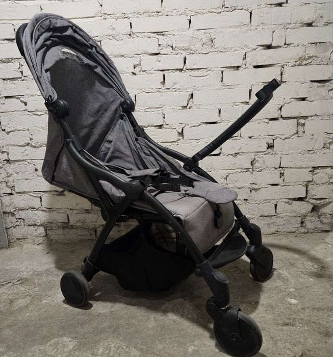 Wózek KEEK MOON do samolotu lekka spacerówka