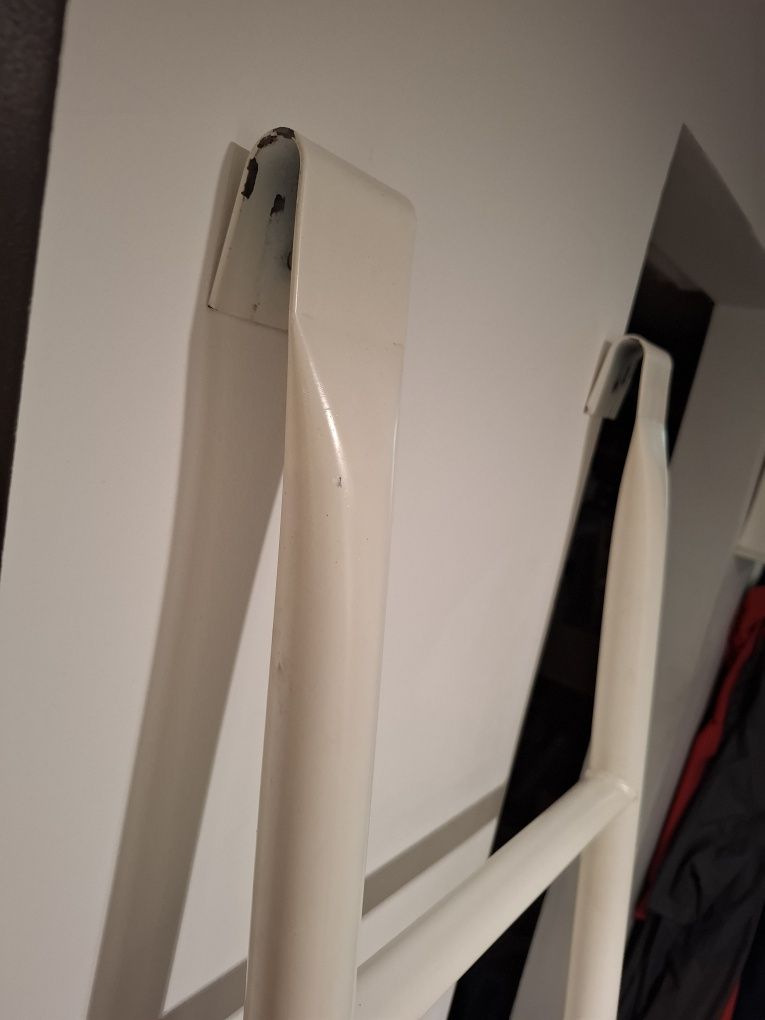 Drabina metalowa biała 174cm do łóżka piętrowego