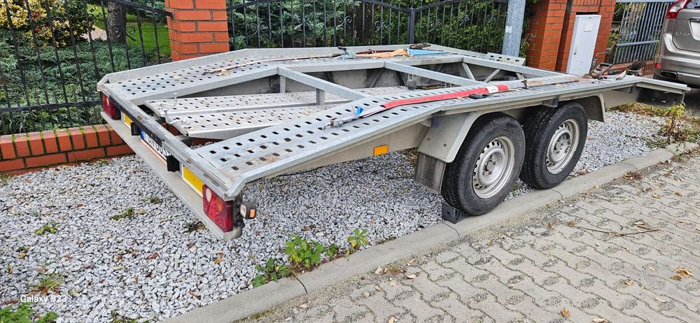 Niewiadów  Laweta w bardzo dobrym stanie