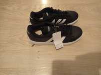 Buty  chłopięce adidas rozmiar 38
