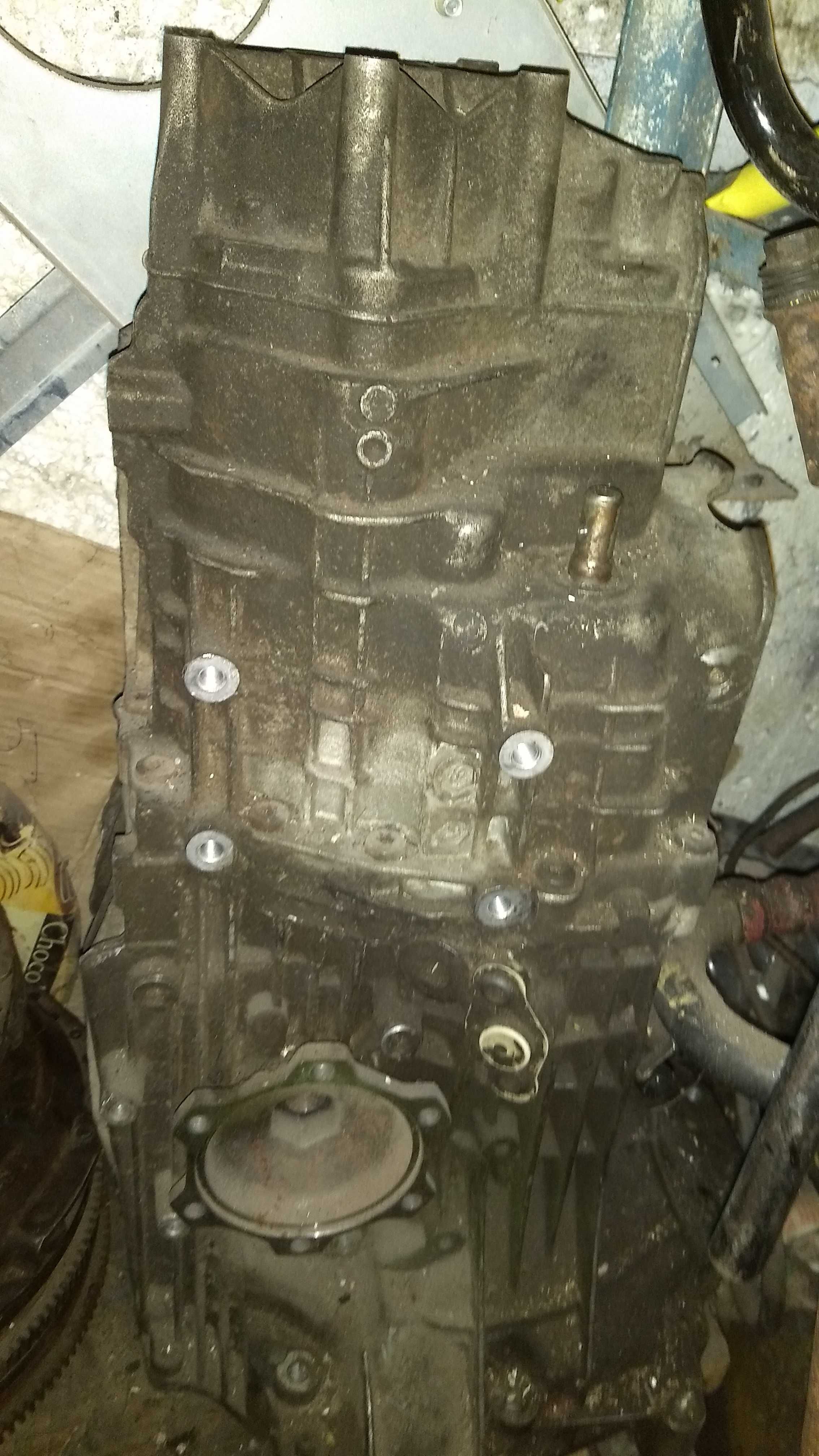 Коробка передач Audi A6 C4 2.6