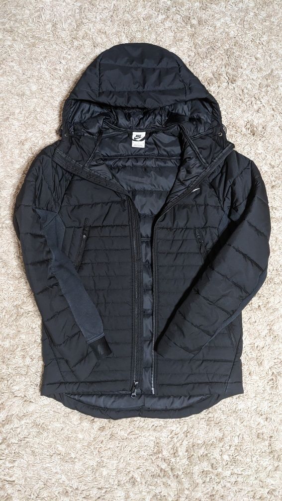 Продам чоловічу куртку оригінал NIKE M NSW HYBRID SYN FILL JKT