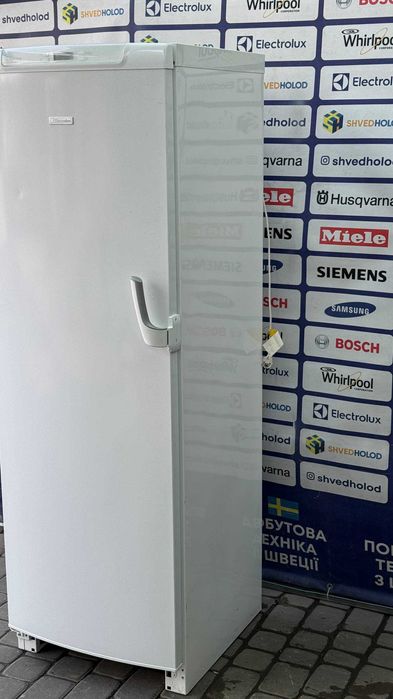 Морозильна камера б/в ELECTROLUX 180/60/60 Білий No Frost #07487