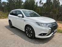 Mitsubishi Outlander 2.0 MIVEC Instyle Navi+