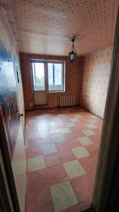 Продам 3х кімнатну квартиру. Ж/М Червоний камінь. Коробова 24.