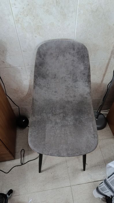 Cadeira de Camurça Cinza