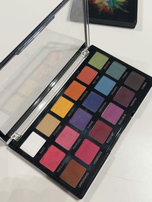 Zestaw 5 paletek do makijażu makeup revolution