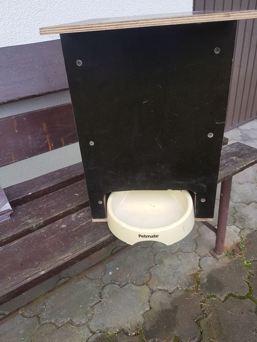 Dozownik dla psa  marki Le Bistro