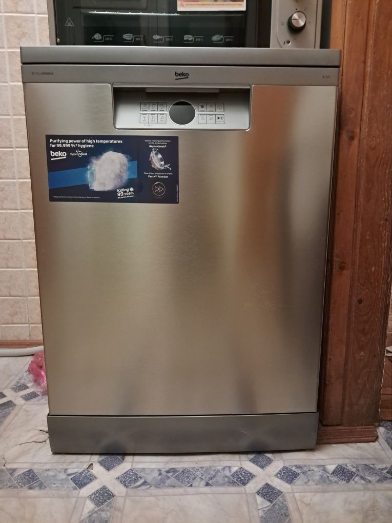 Посудомийка Beko BDFN26520XQ