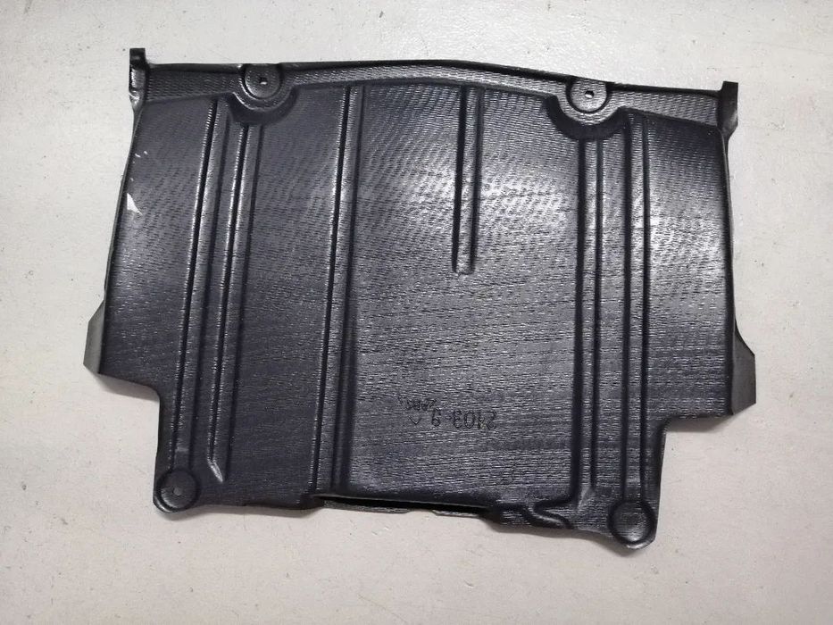 Resguardo motor Mercedes 190 W201 (novo)
