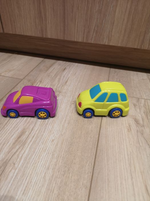 Samochodziki zabawki