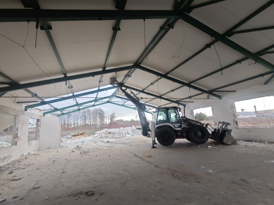 Usługi Koparko ładowarką Prace ziemne Wyburzenia Wykopy pod budyneki