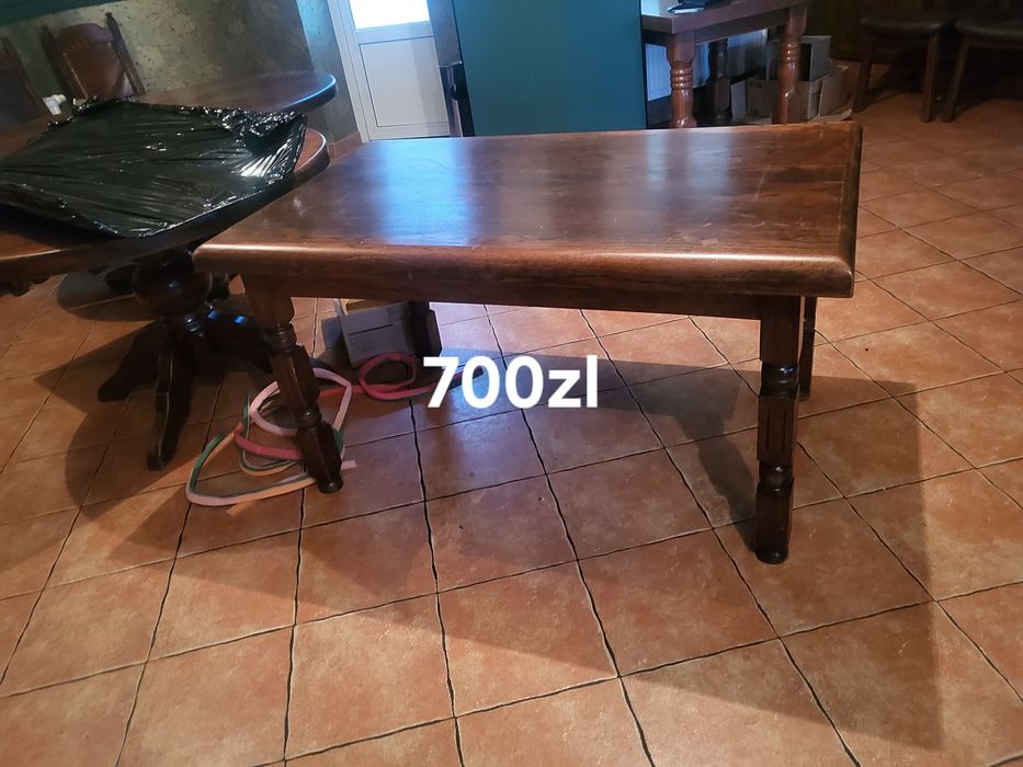 Stoły i krzesła drewniane