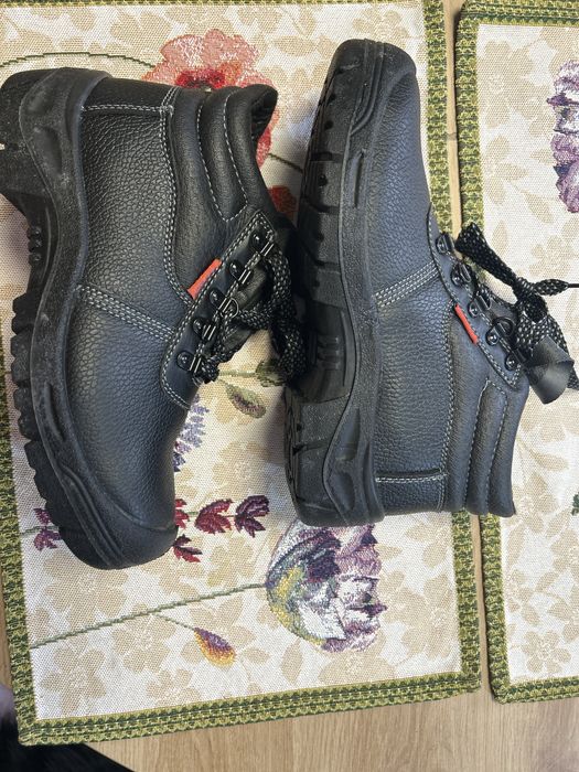 Buty ochronne robocze rozmiar 39