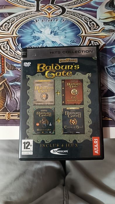 Vendo jogo Balbur's Gate com 4 jogos
