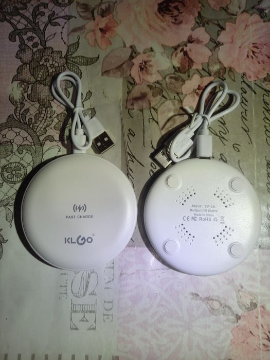 Продам бездротову зарядку нова без упаковки 80 гр.одна