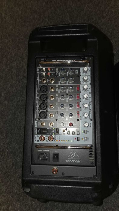 Głośniki aktywne Behringer EPS500MP3 500W z mikserem