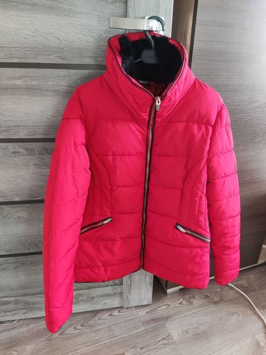 Зимняя курточка 42-44 размер