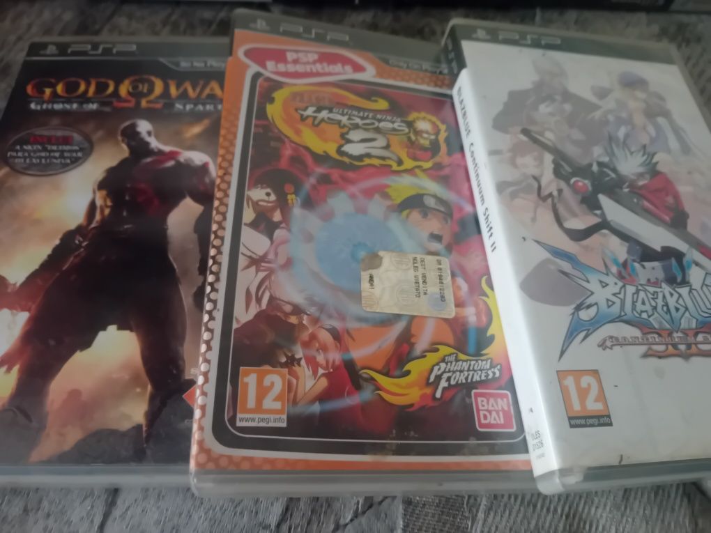 3 Jogos PSP - 10 EUR