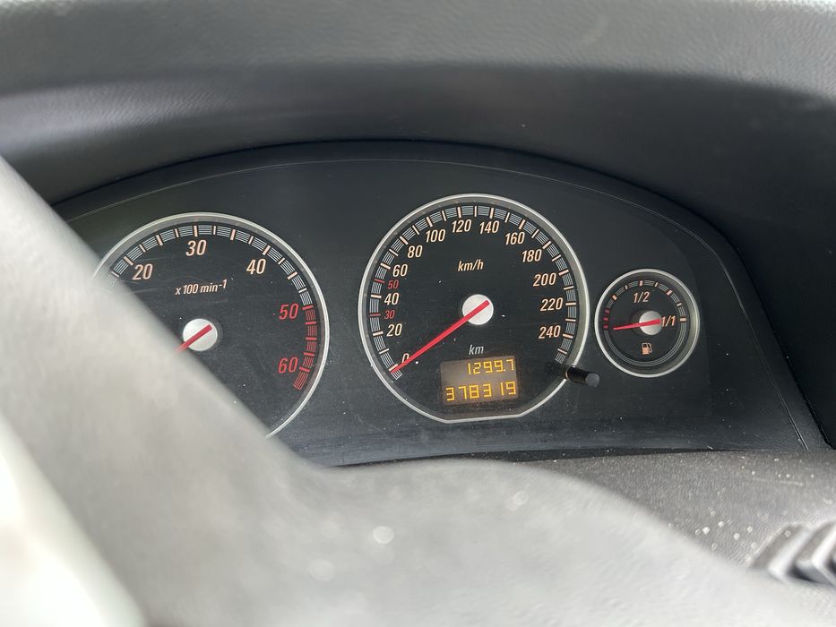 Opel vectra c  2004rok