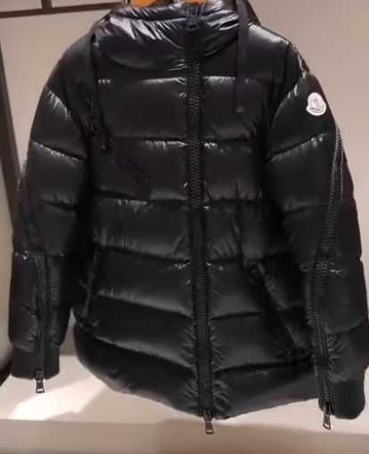 Куртка Moncler чорна