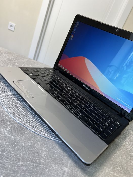 Ноутбук Acer для учебы, работы