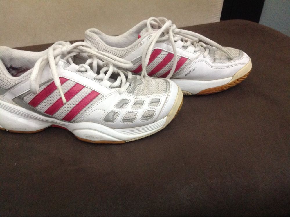 Кроссовки кожаные ADIDAS, размер 37