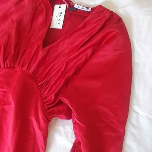 Vestido NOVO vermelho