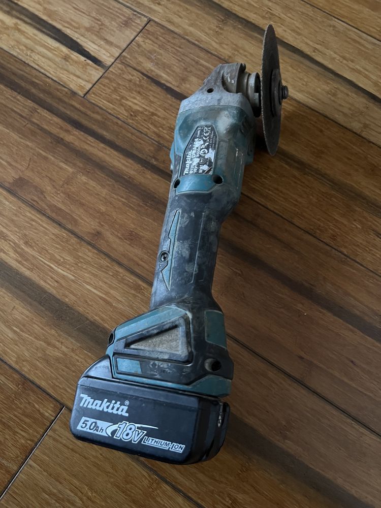 Makita DGA504 type II zestaw stan idealny używane