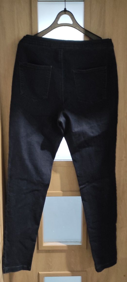 Spodnie jeans ciemny
