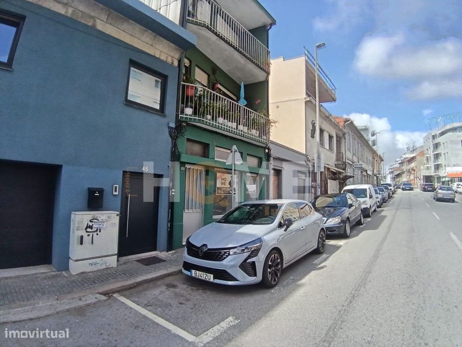 Loja para Arrendamento | São Mamede Infesta