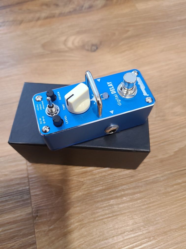 Mini pedal Digital Delay Tom Sline